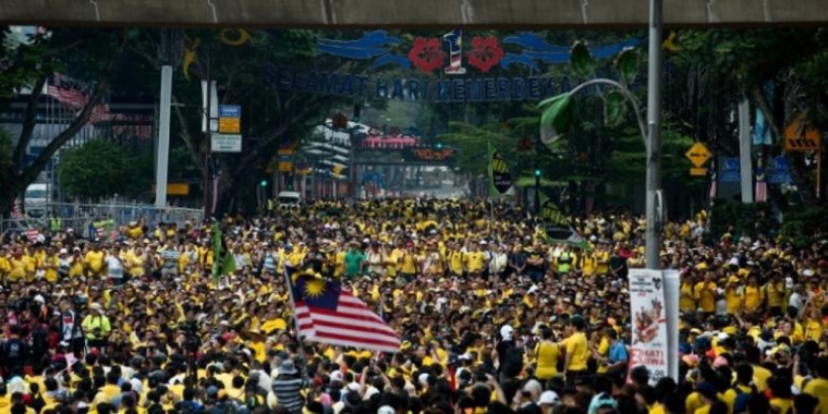 Didemo, Perdana Menteri Malaysia Akan Turunkah seperti Soeharto?