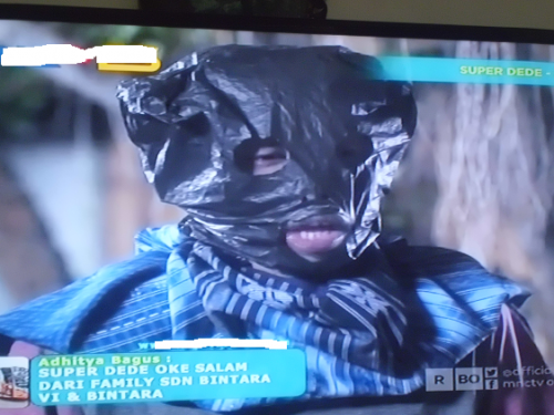 KOSTUM PERCOBAAN PARA SUPERHERO