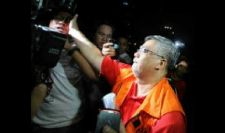 Akil Muchtar, Mengadili Okta di TKP Akil Muchtar, Mengadili Okta di TKP
