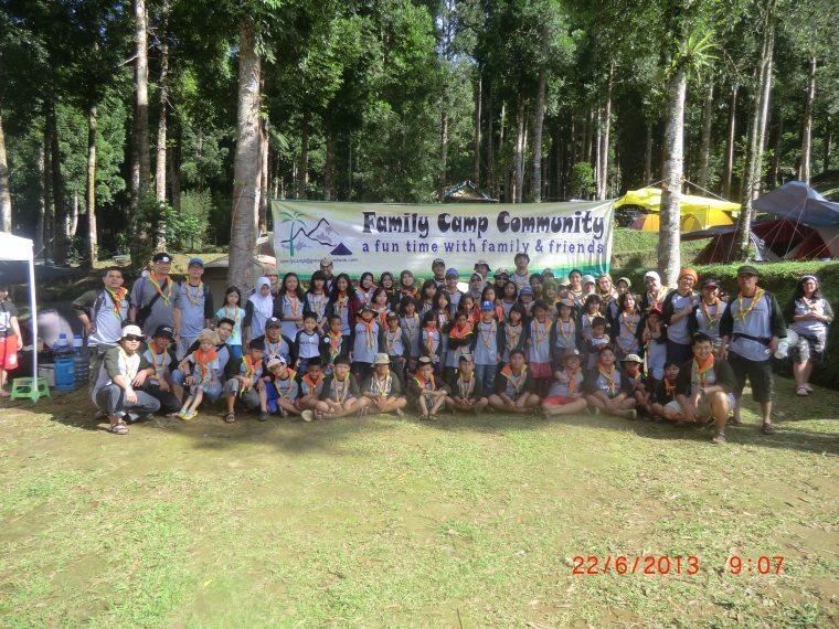 Kemah Keluarga di FCC Camp 8 Kemah Keluarga di FCC Camp 8