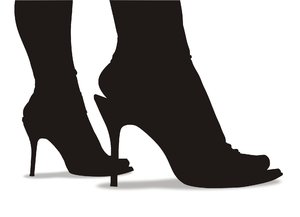 “Bissu” Tergerus dalam Kegamangan Gender “Bissu” Tergerus dalam Kegamangan Gender