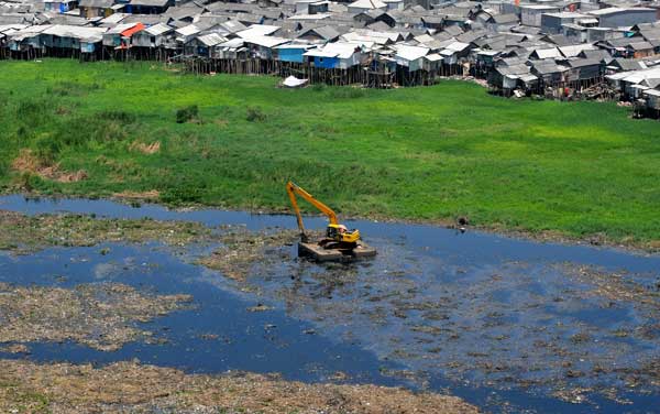 'Waduk Pluit' : Mengapa Baru Sekarang? 'Waduk Pluit' : Mengapa Baru Sekarang?