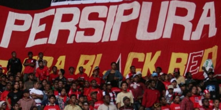 Persipura Bungkus Santos FC di Maguwoharjo Jogja Persipura Bungkus Santos FC di Maguwoharjo Jogja