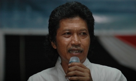 Belajar Diplomasi Madura dari Emha Belajar Diplomasi Madura dari Emha