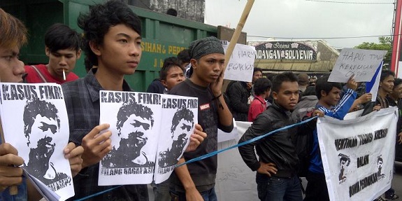 ITN Malang Ospek Disuruh Bersetubuh ITN Malang Ospek Disuruh Bersetubuh