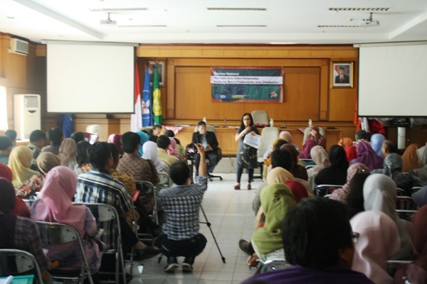 Kurikulum 2013, Benar-benar Ditelanjangi di Kampus UNJ oleh Praktisi Pendidikan Kurikulum 2013, Benar-benar Ditelanjangi di Kampus UNJ oleh Praktisi Pendidikan