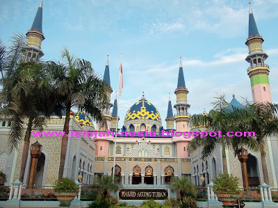 Indahnya Masjid Agung Tuban Indahnya Masjid Agung Tuban