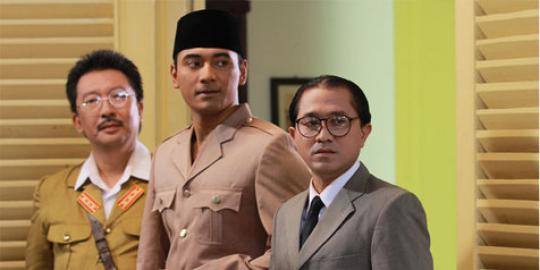 Kontroversi Film Soekarno (Perbandingan dengan Film JFK) Kontroversi Film Soekarno (Perbandingan dengan Film JFK)