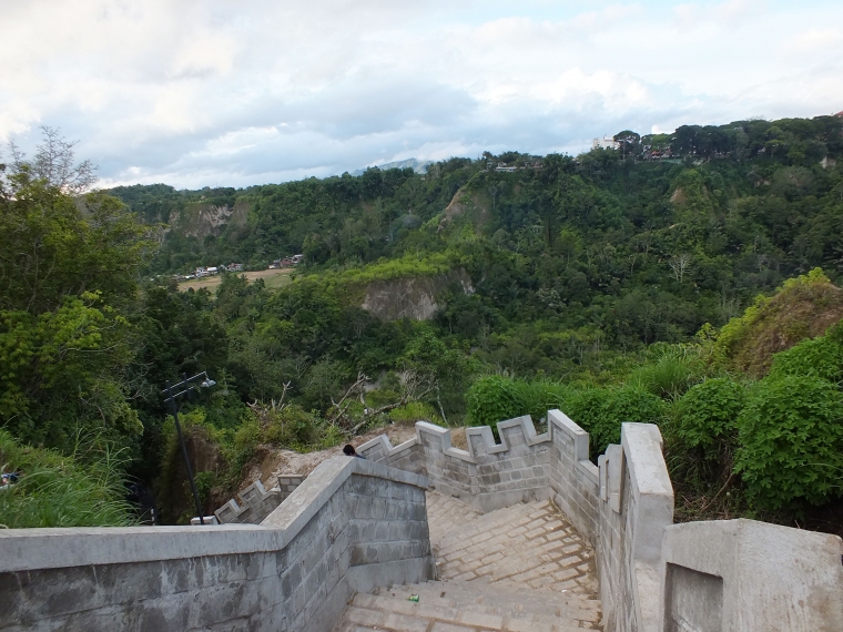 Great Wall of Koto Gadang: Tempat Indah Lainnya di Bukittinggi Great Wall of Koto Gadang: Tempat Indah Lainnya di Bukittinggi