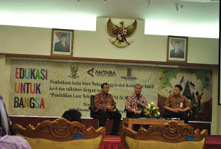 Lebih dari 18 Ribu Anak Indonesia di Sabah, Akhirnya Bersekolah Lebih dari 18 Ribu Anak Indonesia di Sabah, Akhirnya Bersekolah