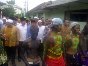 Mempertanyakan Kebenaran Berita di Media Online, PKS Itu Didemo Apa Enggak Sih? Mempertanyakan Kebenaran Berita di Media Online, PKS Itu Didemo Apa Enggak Sih?