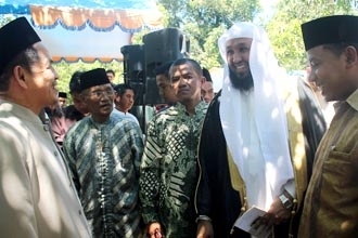 Kunjungan Syaikh Hasan dengan Pesan Untuk Pemuda Kunjungan Syaikh Hasan dengan Pesan Untuk Pemuda