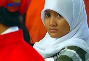 Jika Fatin Melepas Jilbab Jika Fatin Melepas Jilbab