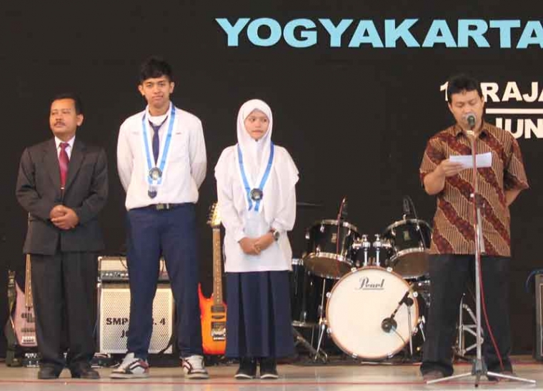 Sambutan Komite Sambutan Komite