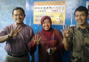 Ternyata Bu Risma itu Istrinya Pak Joko Ternyata Bu Risma itu Istrinya Pak Joko