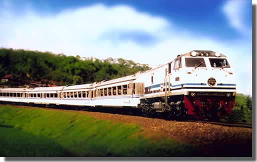 Bermalam di Kereta Api Eksekutif Gajayana Bermalam di Kereta Api Eksekutif Gajayana