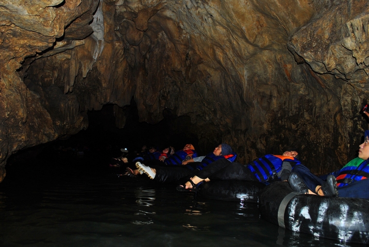Pesona Wisata Goa Pindul & Pantai Indrayanti ~ Wonosari.. Pesona Wisata Goa Pindul & Pantai Indrayanti ~ Wonosari..