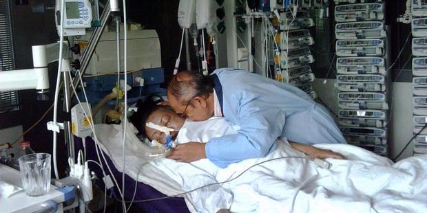 Cinta Pertama & Terakhir Pak Habibie Dalam Film Habibie & Ainun Cinta Pertama & Terakhir Pak Habibie Dalam Film Habibie & Ainun