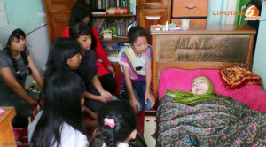 Saya malu pada Bu Een Sukaesih Saya malu pada Bu Een Sukaesih