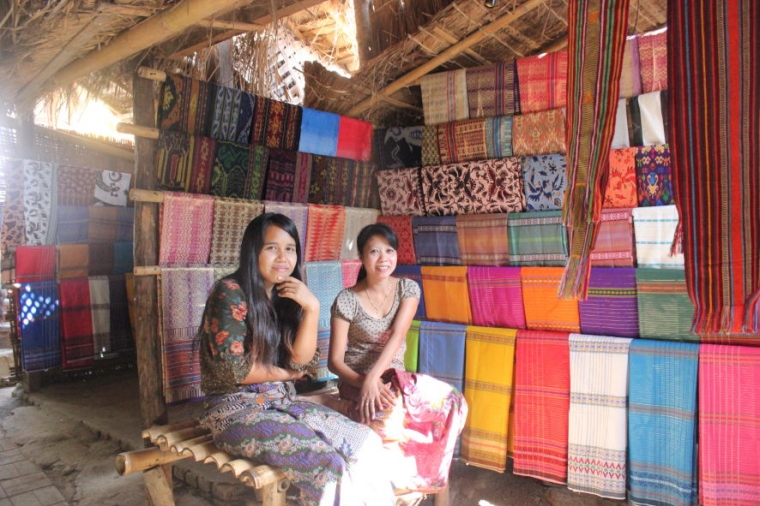 Pesona Kampung Suku Sasak SADE, Lombok Pesona Kampung Suku Sasak SADE, Lombok