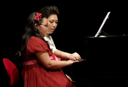 Pendidikan Musik: "Kapan Anak Mulai Belajar Instrumen Musik?" Pendidikan Musik: "Kapan Anak Mulai Belajar Instrumen Musik?"