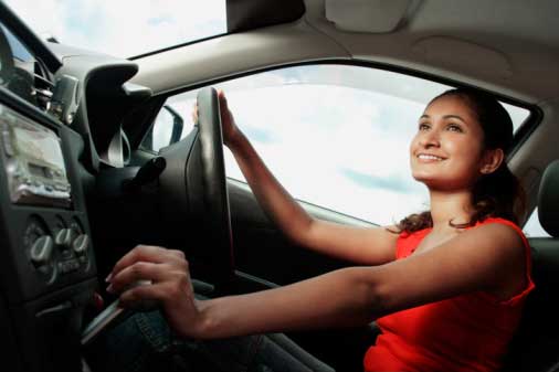 Kisah Lucu dan Pentingnya Bisa Mengendarai Mobil dan Motor Bagi IRT Kisah Lucu dan Pentingnya Bisa Mengendarai Mobil dan Motor Bagi IRT
