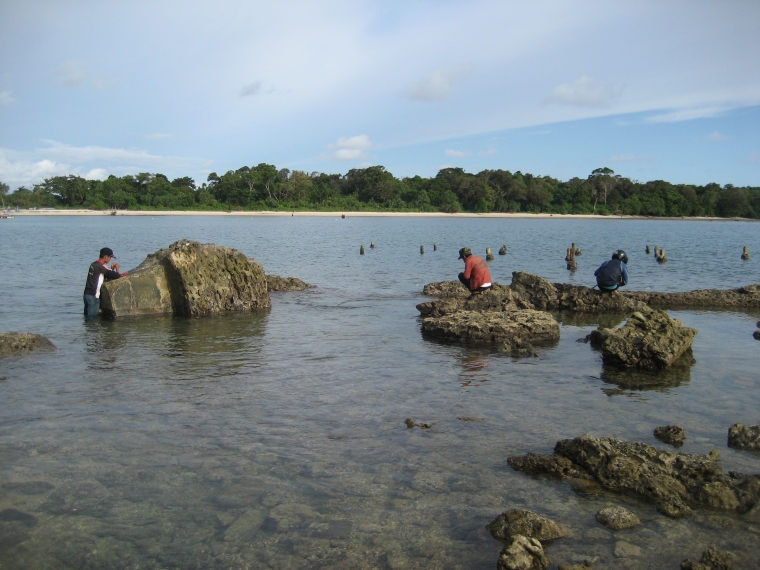 Mancing di Ujung Genteng Mancing di Ujung Genteng