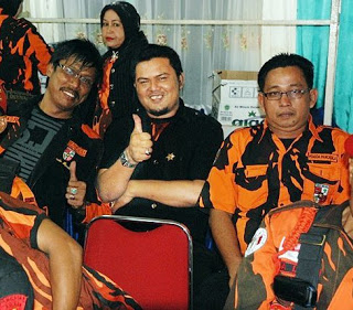 masukan dari seorang janda, dan apa kata hotman jika semua orang suka meriam bellyna ? masukan dari seorang janda, dan apa kata hotman jika semua orang suka meriam bellyna ?
