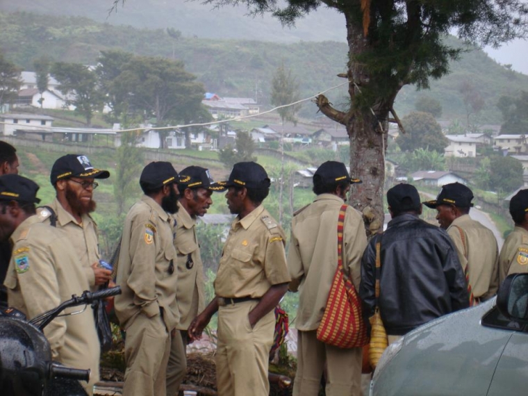 Geliat Pembangunan Kampung di Tanah Papua Geliat Pembangunan Kampung di Tanah Papua
