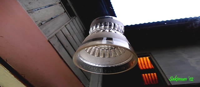 UFO ( Unindetified Flying Object) UFO ( Unindetified Flying Object)