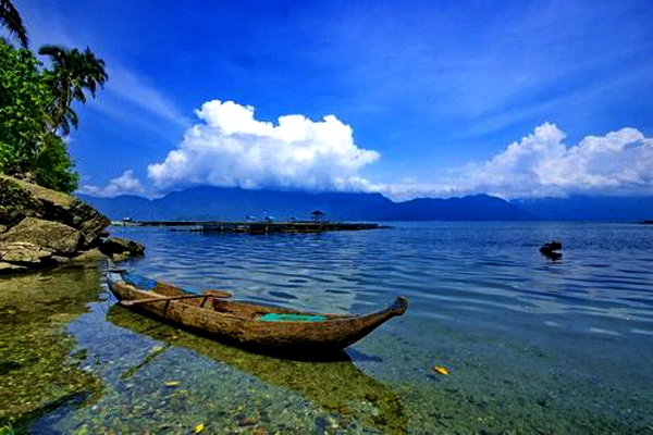 Danau Maninjau Terkini: Kisah Asmara yang Tercemar Danau Maninjau Terkini: Kisah Asmara yang Tercemar