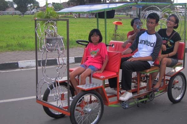 Misteri Alun-Alun Kidul Jogjakarta Misteri Alun-Alun Kidul Jogjakarta