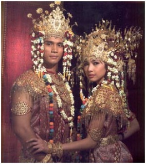 Tradisi Ningkuk dan Sebambangan Sepasang Kekasih, Di Ogan Komering Ulu Tradisi Ningkuk dan Sebambangan Sepasang Kekasih, Di Ogan Komering Ulu