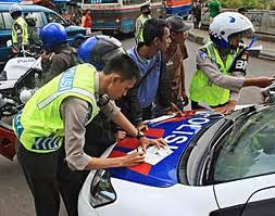 Pengalaman membuat SIM di polres Tangerang Pengalaman membuat SIM di polres Tangerang