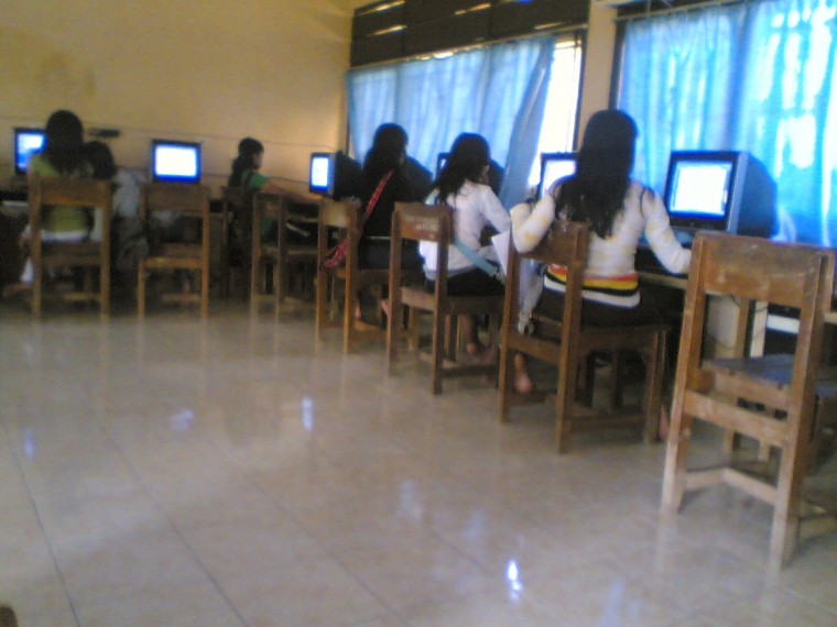 Solusi Guru TIK untuk Kurikulum 2013 Solusi Guru TIK untuk Kurikulum 2013