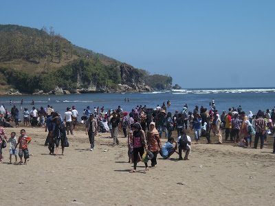 Pantai Logending Kebumen Pantai Logending Kebumen