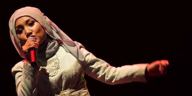 Fatin Lupa Lirik Bawain Lagu Lenka Everything At Once Fatin Lupa Lirik Bawain Lagu Lenka Everything At Once