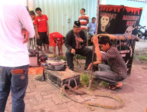 Penjual Obat Keliling, Riwayatmu Kini Penjual Obat Keliling, Riwayatmu Kini