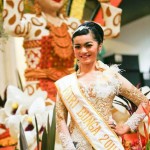 Sosok Puteri Bunga Nusantara yang Mengharumkan Nama Indonesia di Ajang International: Tournament of Roses, Pasadena Rose Parade 2011 Sosok Puteri Bunga Nusantara yang Mengharumkan Nama Indonesia di Ajang International: Tournament of Roses, Pasadena Rose Parade 2011
