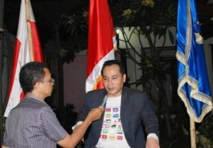 Mengenal Lebih Dekat MR. SINO.AS.S"2".Ir.SOEGIHARTONOTONEGORO,ST Mengenal Lebih Dekat MR. SINO.AS.S"2".Ir.SOEGIHARTONOTONEGORO,ST