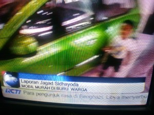 Berbahasa di Media Massa Berbahasa di Media Massa