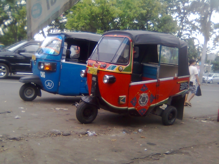 Bajaj (BBG) Bajaj (BBG)
