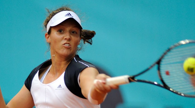 Mutua Madrid Open 2013 Hari Ketiga: Maria Sharapova dan Victoria Azarenka Melewati Hadangan Pertama Mutua Madrid Open 2013 Hari Ketiga: Maria Sharapova dan Victoria Azarenka Melewati Hadangan Pertama