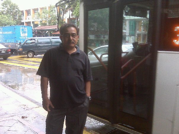 Hujan Malam Ini, Sebuah Arti Seperti Kemarin. Hujan Malam Ini, Sebuah Arti Seperti Kemarin.