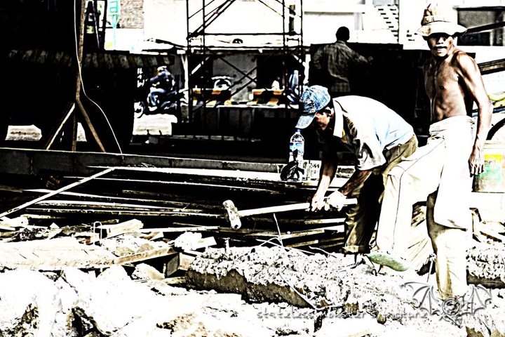Bulu Kakinya Sudah Jatuh di Jalan Bulu Kakinya Sudah Jatuh di Jalan