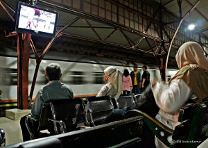 Kereta kita, di dalamnya banyak cerita Kereta kita, di dalamnya banyak cerita