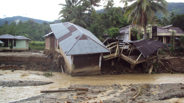 Foto-foto Banjir Bandang Tangse Foto-foto Banjir Bandang Tangse
