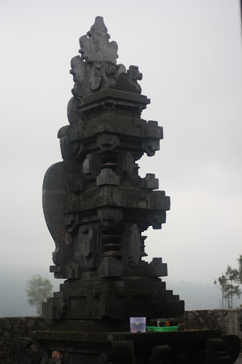 Dusun Jurangjero, antara Hindu, Tembakau, dan Nasi Jagung Dusun Jurangjero, antara Hindu, Tembakau, dan Nasi Jagung