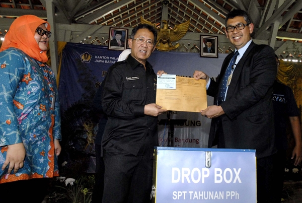 Drop Box SPT di Pusat Perbelanjaan Bandung Drop Box SPT di Pusat Perbelanjaan Bandung