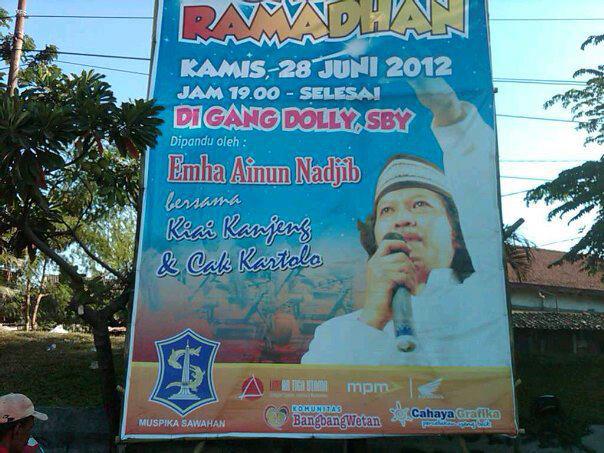 Untuk apa Cak Nun Ke Dolly Malam Ini? Untuk apa Cak Nun Ke Dolly Malam Ini?